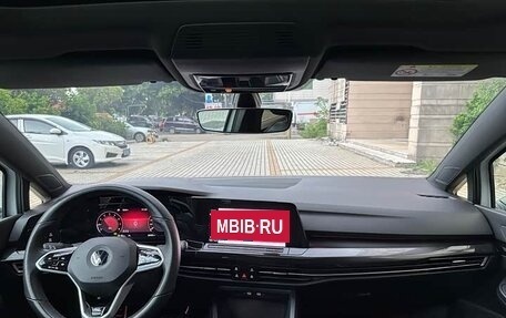Volkswagen Golf VIII, 2022 год, 2 135 000 рублей, 12 фотография