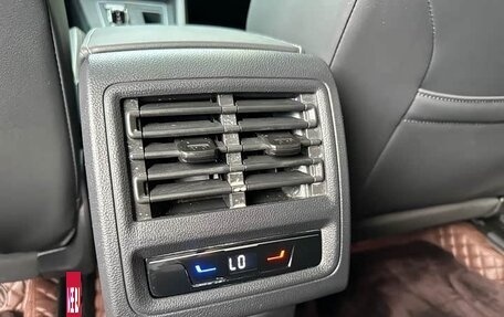 Volkswagen Golf VIII, 2022 год, 2 135 000 рублей, 19 фотография