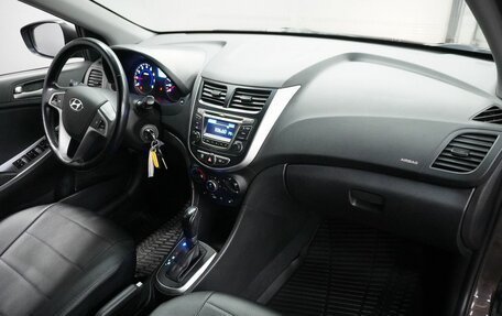 Hyundai Solaris II рестайлинг, 2015 год, 1 018 000 рублей, 10 фотография