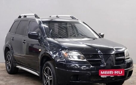 Mitsubishi Outlander III рестайлинг 3, 2006 год, 640 000 рублей, 3 фотография