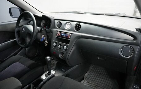 Mitsubishi Outlander III рестайлинг 3, 2006 год, 640 000 рублей, 10 фотография
