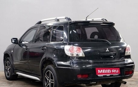 Mitsubishi Outlander III рестайлинг 3, 2006 год, 640 000 рублей, 7 фотография