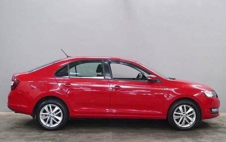 Skoda Rapid I, 2018 год, 1 350 000 рублей, 4 фотография
