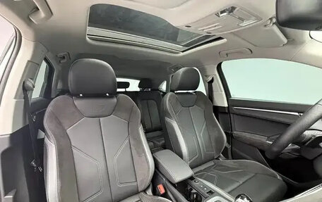 Audi Q3, 2022 год, 2 800 000 рублей, 15 фотография