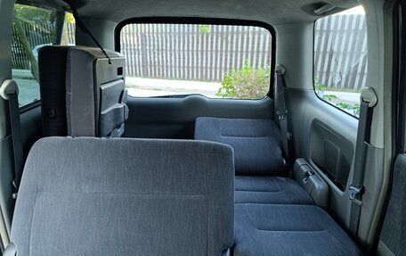 Toyota Noah III, 2004 год, 870 000 рублей, 14 фотография