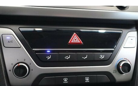Hyundai Elantra VI рестайлинг, 2017 год, 1 114 600 рублей, 13 фотография