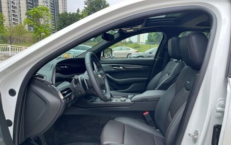 Cadillac CT5 I, 2022 год, 17 фотография