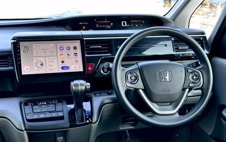 Honda Stepwgn IV, 2015 год, 1 570 000 рублей, 23 фотография