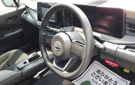 Nissan Note, 2022 год, 1 400 000 рублей, 7 фотография