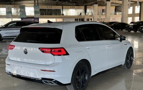Volkswagen Golf VIII, 2021 год, 1 600 000 рублей, 6 фотография