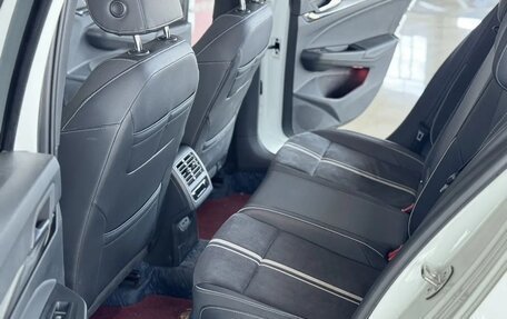 Volkswagen Golf VIII, 2021 год, 1 600 000 рублей, 10 фотография