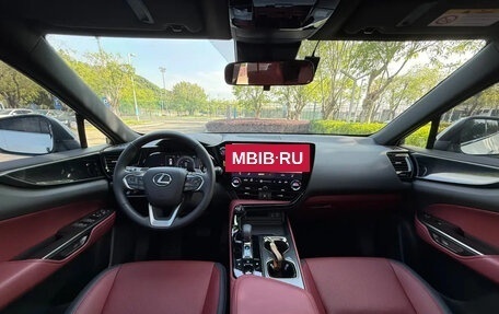 Lexus NX, 2024 год, 4 802 000 рублей, 4 фотография