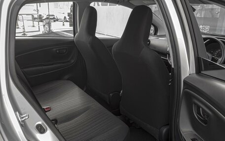 Toyota Vitz, 2018 год, 1 219 000 рублей, 11 фотография