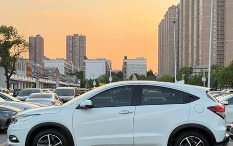 Honda Vezel, 2021 год, 1 355 000 рублей, 4 фотография