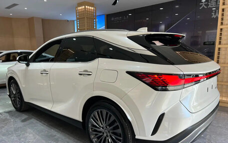 Lexus RX IV рестайлинг, 2024 год, 7 270 000 рублей, 2 фотография