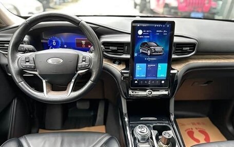 Ford Explorer VI, 2021 год, 2 950 000 рублей, 7 фотография