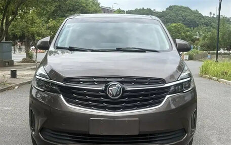 Buick GL8 III, 2021 год, 1 900 000 рублей, 2 фотография