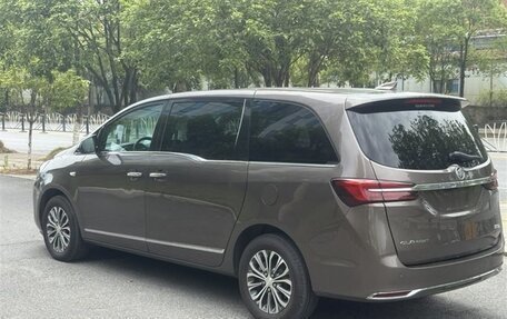 Buick GL8 III, 2021 год, 1 900 000 рублей, 4 фотография