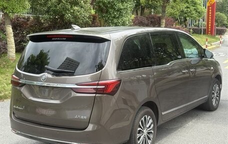 Buick GL8 III, 2021 год, 1 900 000 рублей, 6 фотография