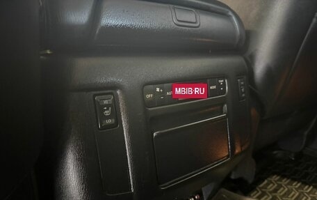 Nissan Patrol, 2011 год, 2 200 000 рублей, 15 фотография
