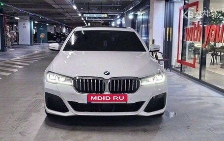 BMW 5 серия, 2022 год, 5 650 000 рублей, 2 фотография