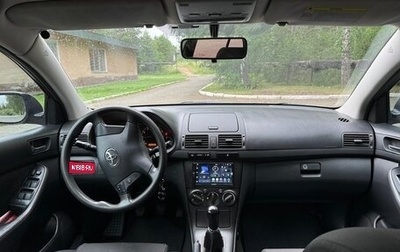 Toyota Avensis III рестайлинг, 2006 год, 800 000 рублей, 1 фотография