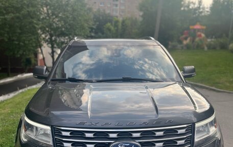 Ford Explorer VI, 2017 год, 2 440 000 рублей, 1 фотография