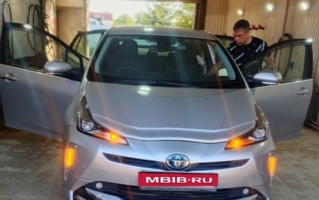 Toyota Prius IV XW50, 2019 год, 1 880 000 рублей, 7 фотография
