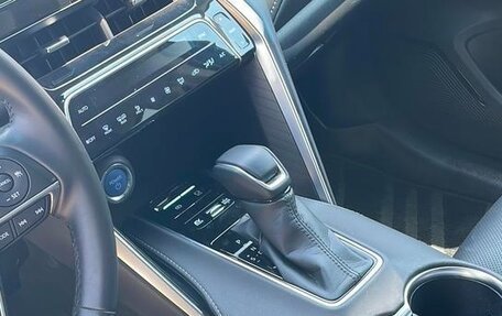 Toyota Harrier, 2022 год, 3 290 000 рублей, 16 фотография