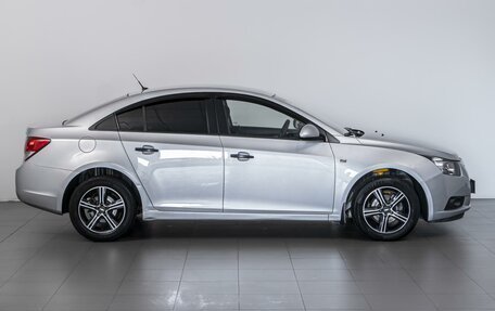 Chevrolet Cruze II, 2011 год, 790 000 рублей, 5 фотография