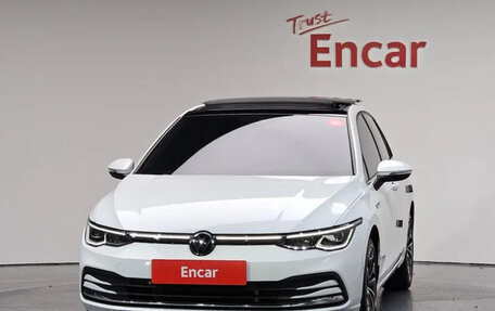 Volkswagen Golf VIII, 2022 год, 2 570 000 рублей, 3 фотография