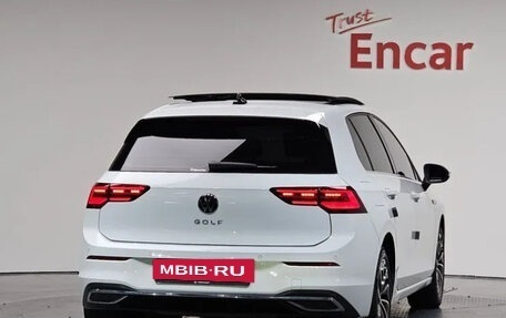 Volkswagen Golf VIII, 2022 год, 2 570 000 рублей, 4 фотография