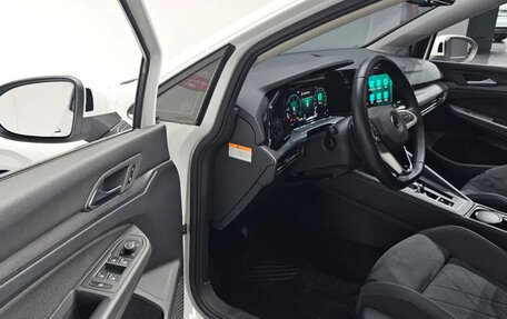 Volkswagen Golf VIII, 2022 год, 2 570 000 рублей, 12 фотография