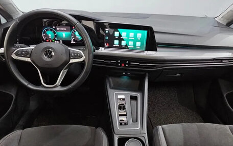 Volkswagen Golf VIII, 2022 год, 2 570 000 рублей, 7 фотография