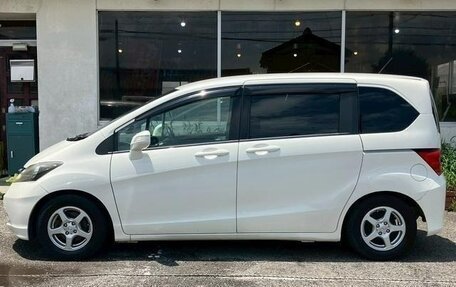Honda Freed I, 2011 год, 725 000 рублей, 5 фотография