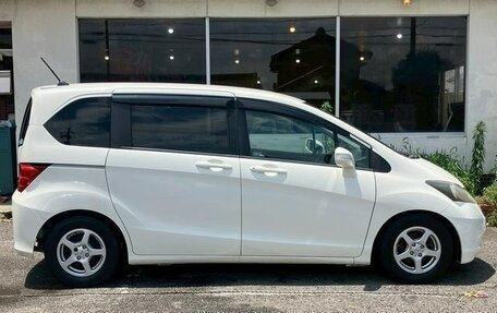 Honda Freed I, 2011 год, 725 000 рублей, 11 фотография