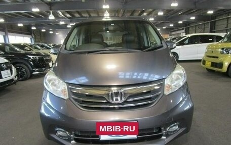 Honda Freed I, 2013 год, 700 000 рублей, 7 фотография