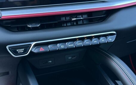 Geely Coolray I, 2023 год, 2 249 000 рублей, 18 фотография