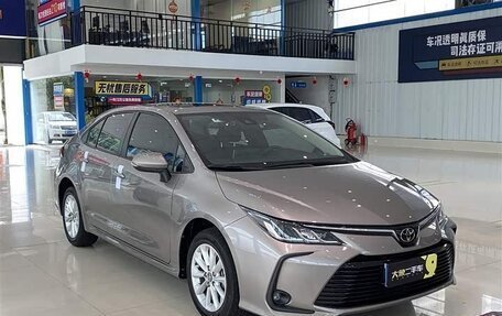 Toyota Corolla, 2021 год, 1 399 000 рублей, 3 фотография