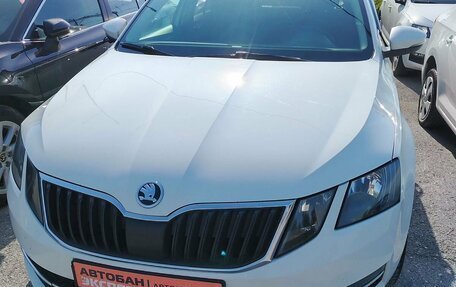 Skoda Octavia, 2017 год, 1 275 000 рублей, 3 фотография
