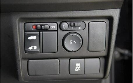 Honda Freed I, 2012 год, 705 000 рублей, 17 фотография