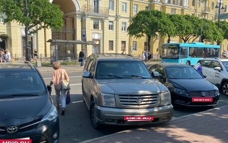 Cadillac Escalade II, 2001 год, 1 059 000 рублей, 7 фотография