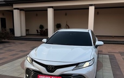 Toyota Camry, 2018 год, 2 850 000 рублей, 1 фотография