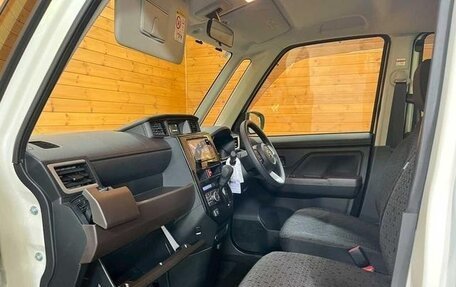 Toyota Roomy I, 2021 год, 710 000 рублей, 18 фотография