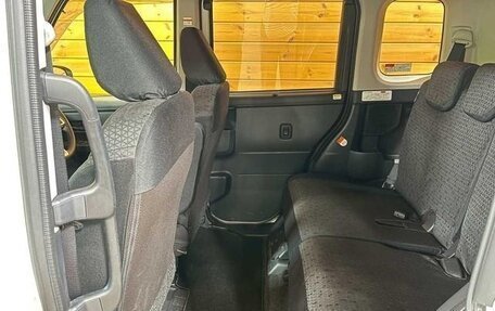 Toyota Roomy I, 2021 год, 710 000 рублей, 23 фотография