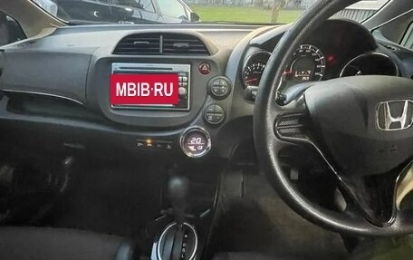 Honda Fit Shuttle I рестайлинг, 2011 год, 720 000 рублей, 18 фотография