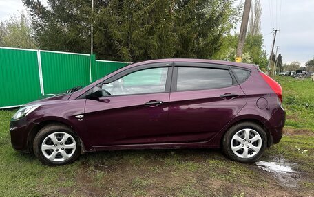 Hyundai Solaris II рестайлинг, 2012 год, 710 000 рублей, 2 фотография