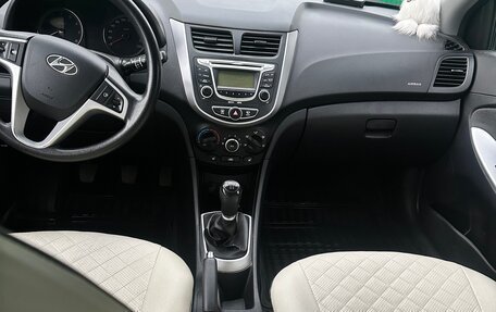 Hyundai Solaris II рестайлинг, 2012 год, 710 000 рублей, 7 фотография