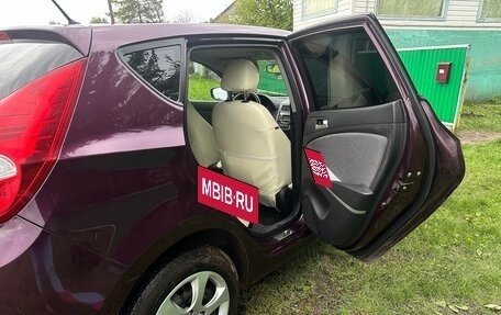 Hyundai Solaris II рестайлинг, 2012 год, 710 000 рублей, 3 фотография