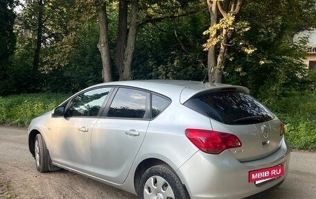 Opel Astra J, 2012 год, 600 000 рублей, 3 фотография